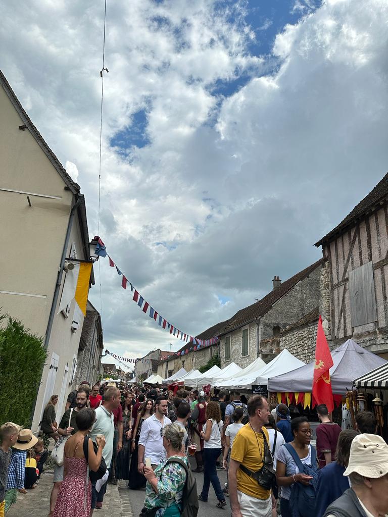 festival medieval paris less 2h